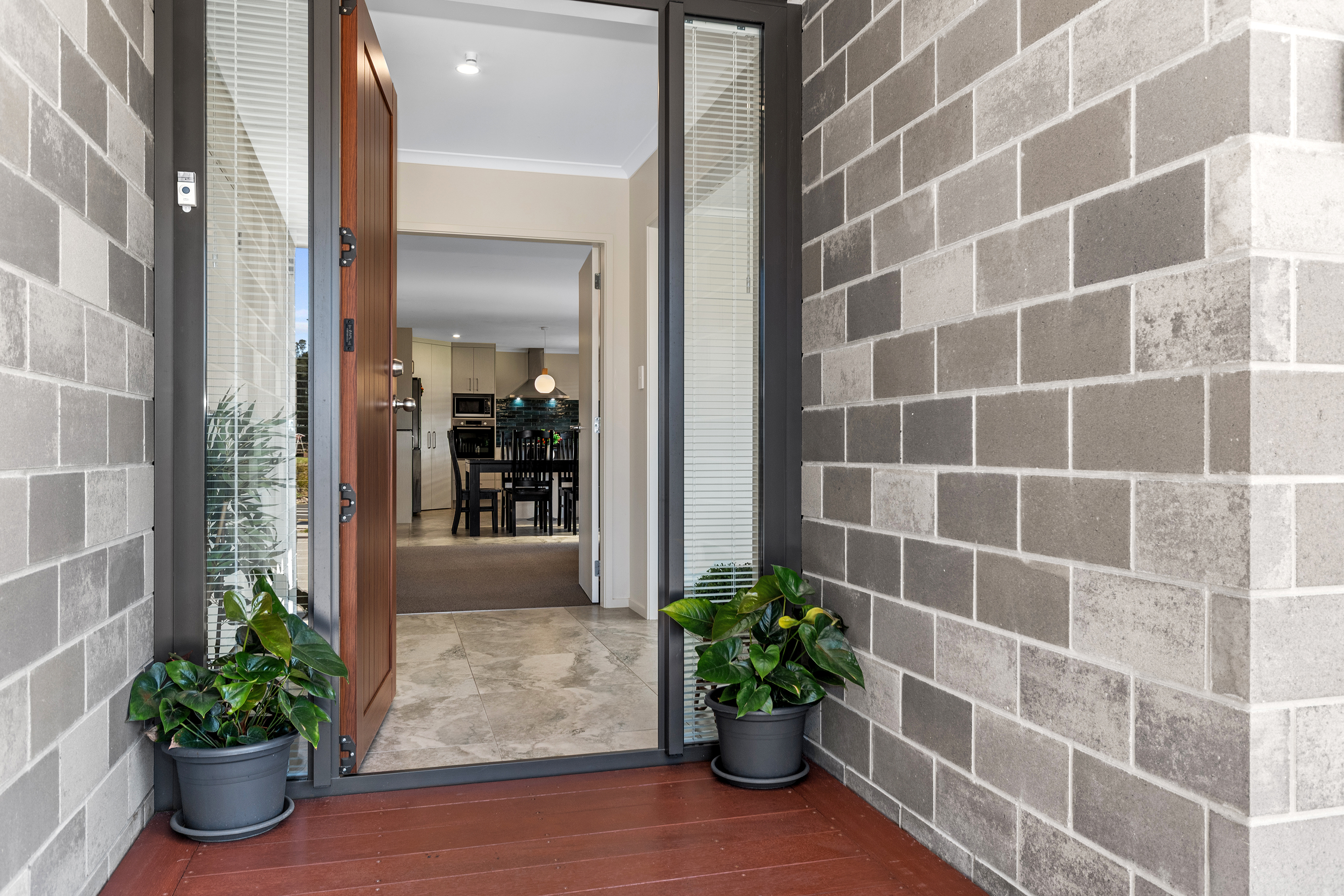 Sought After Maunu Location!