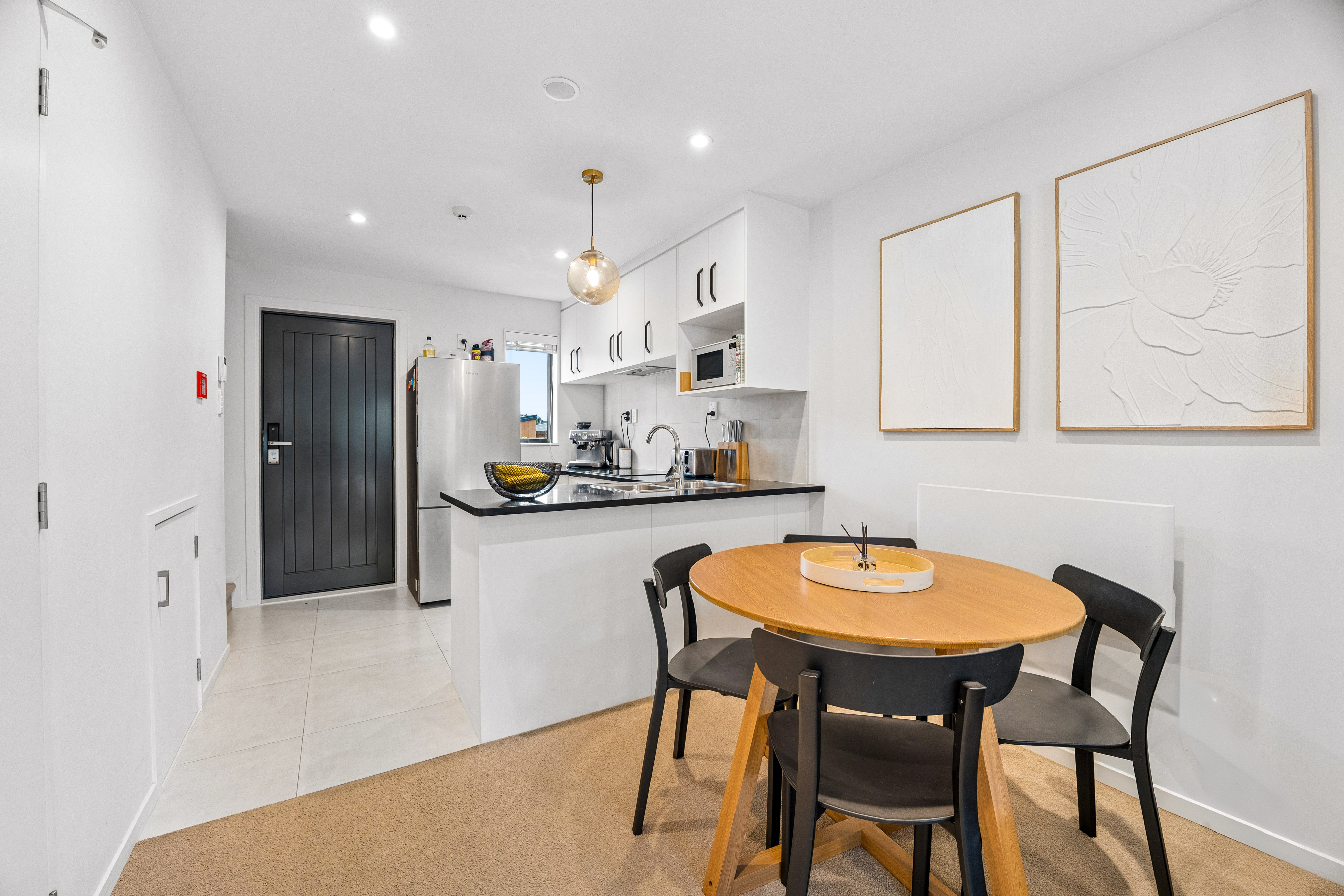 Residential for sale in Waitakere City, 17/18 Hewlett Road, Massey, 73 m²