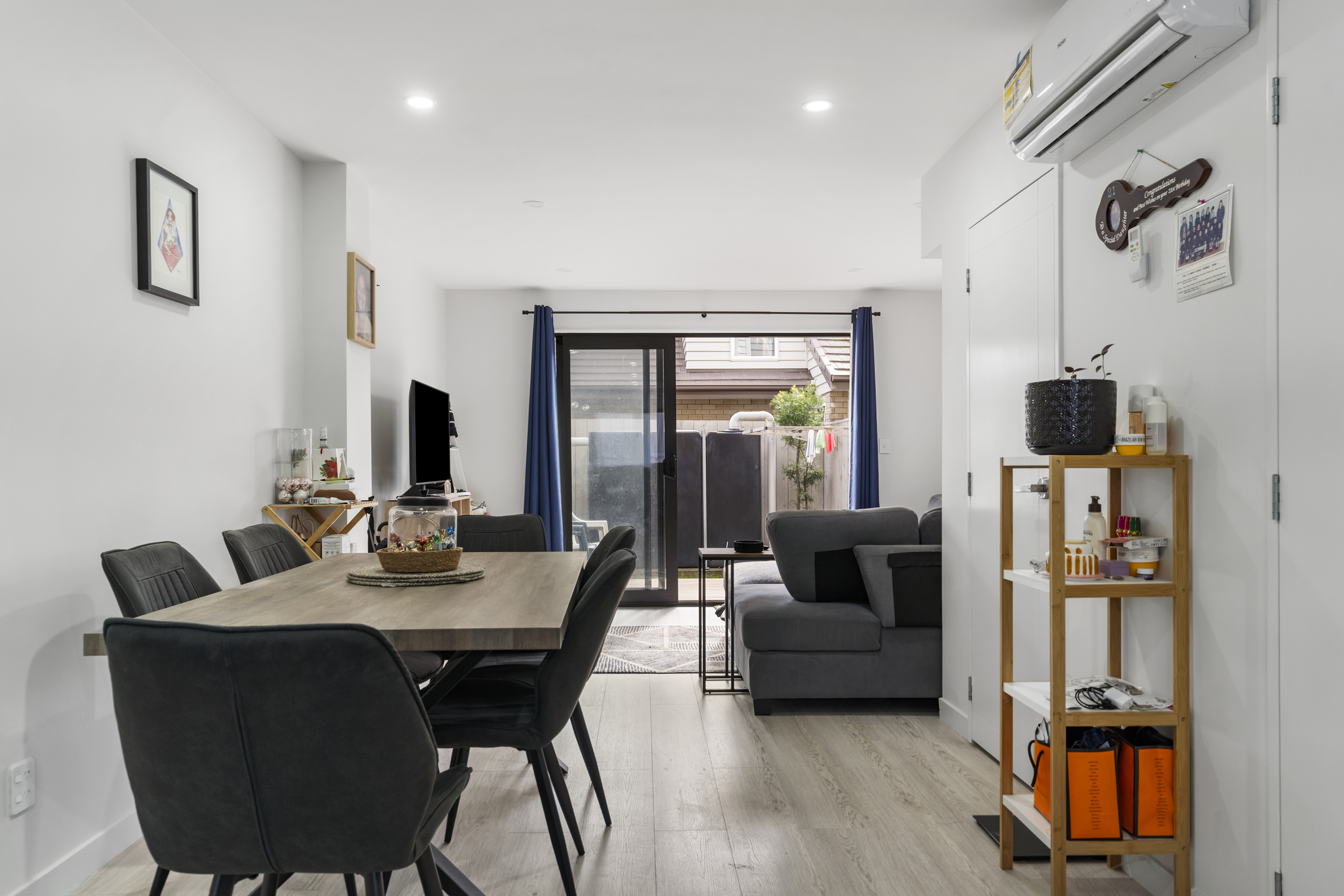 Stylish & Convenient 2 + Study Bedroom Home