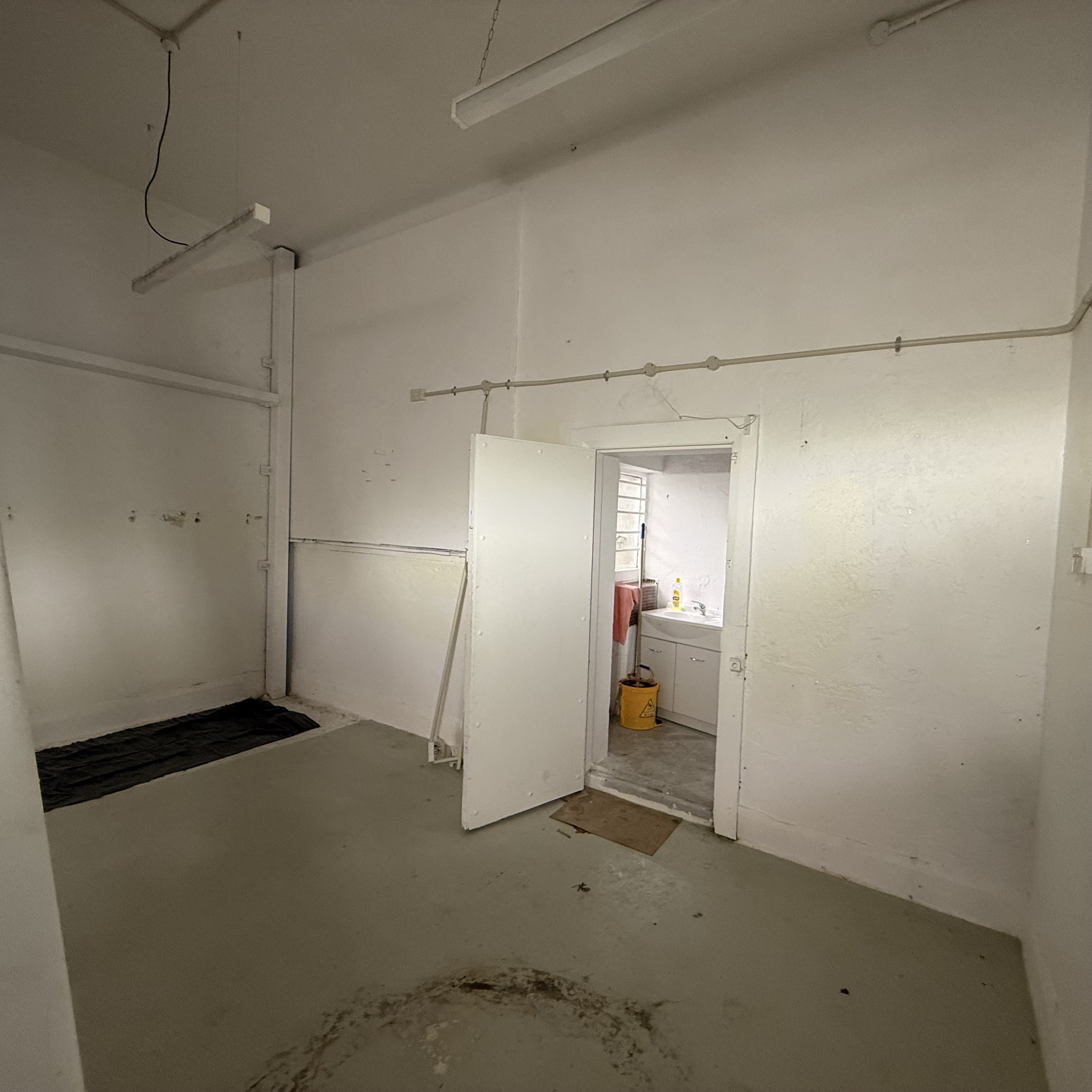 Prime Newtown Retail Opportunity 5