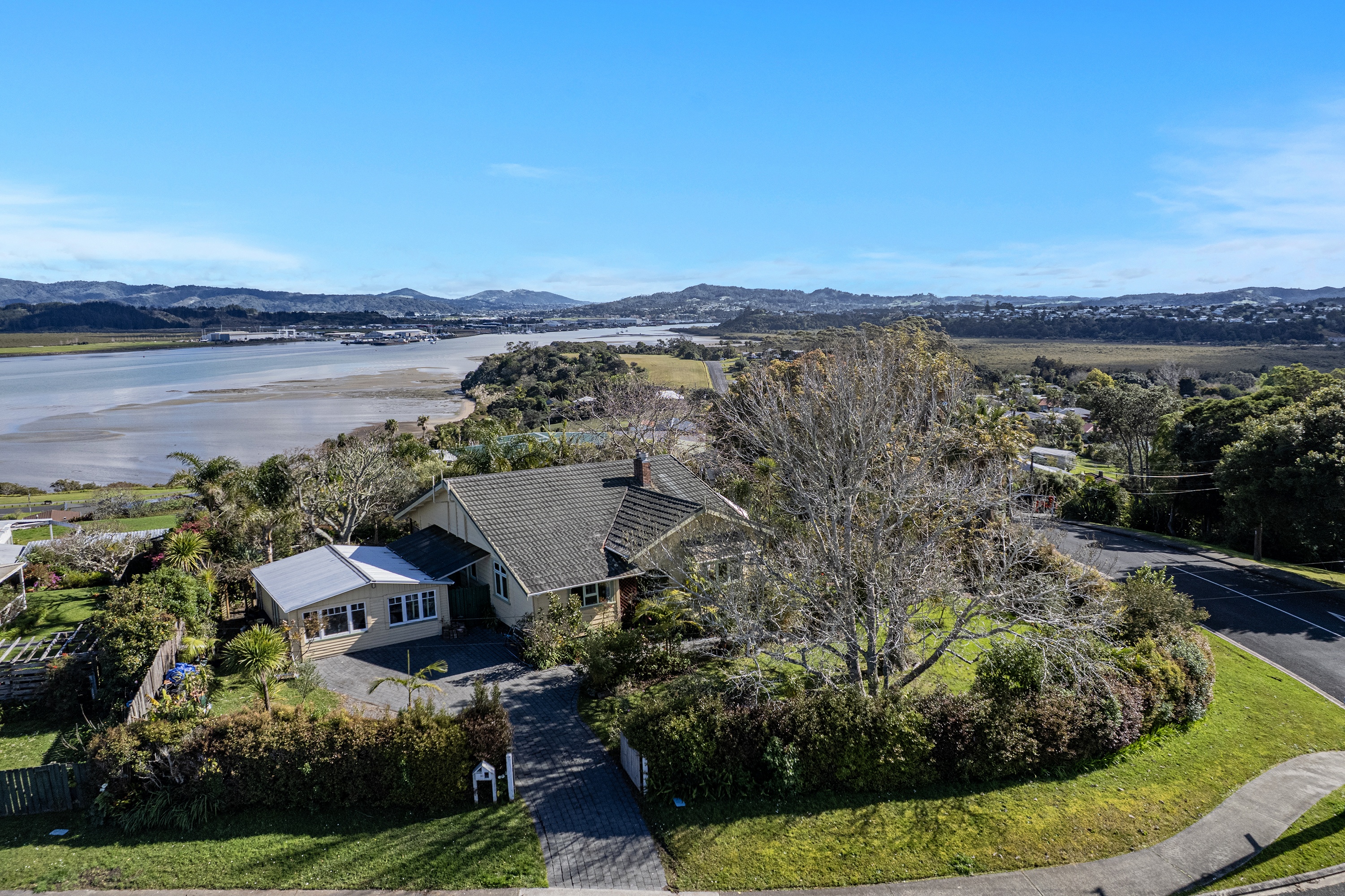 Residential for sale in Whangarei, 82 Handforth Street, Onerahi, 120 m²