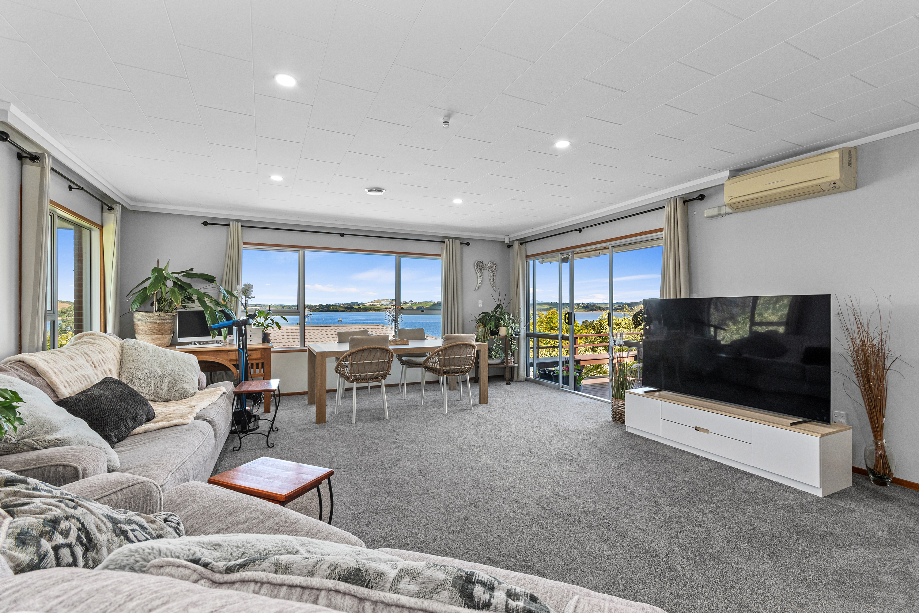 Residential for sale in Whangarei, 1 Hawkes Street, Onerahi, 110 m²