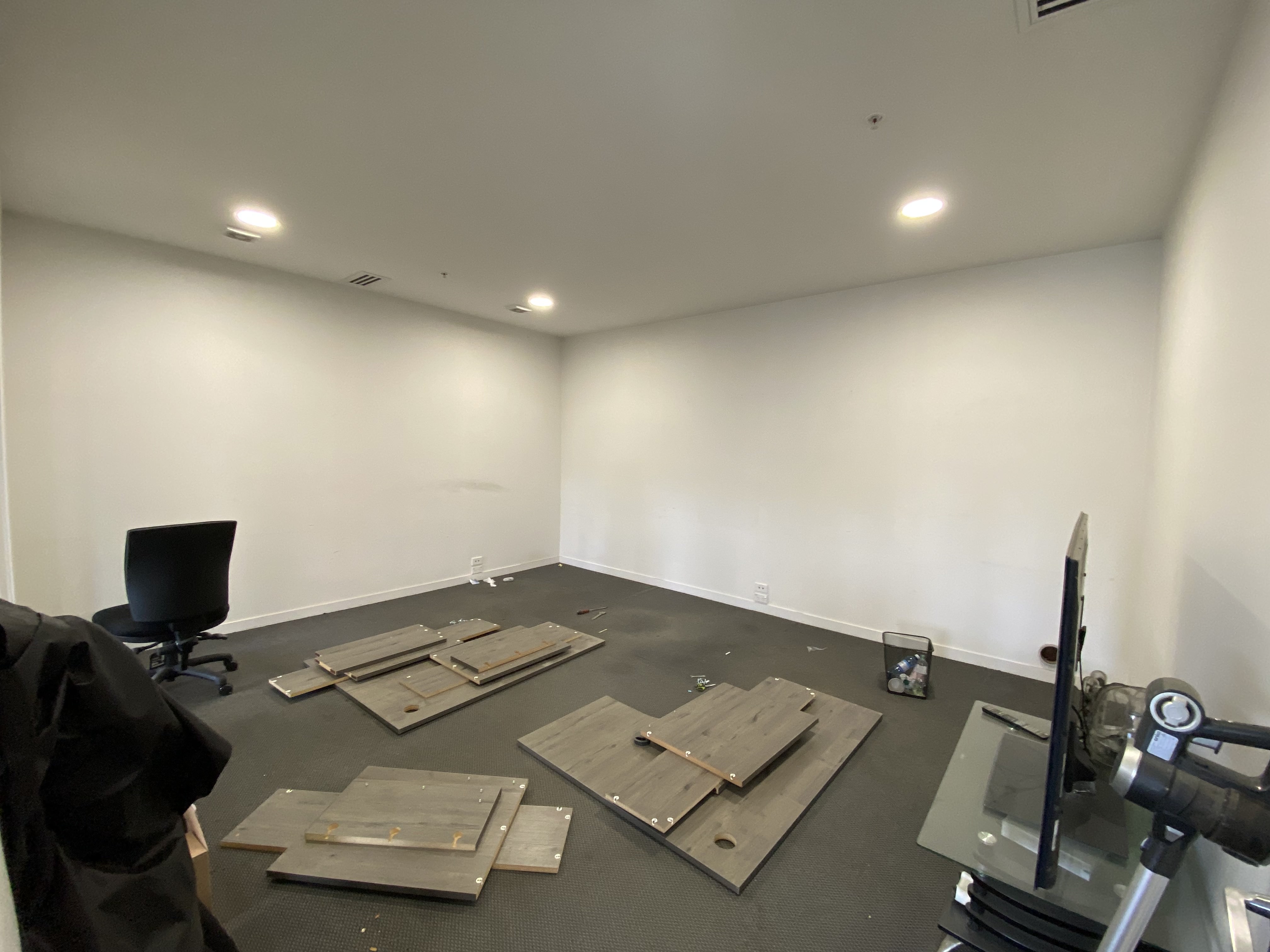 Commercial for rent in Auckland, Carr Road, Mount Roskill, 1050 m²