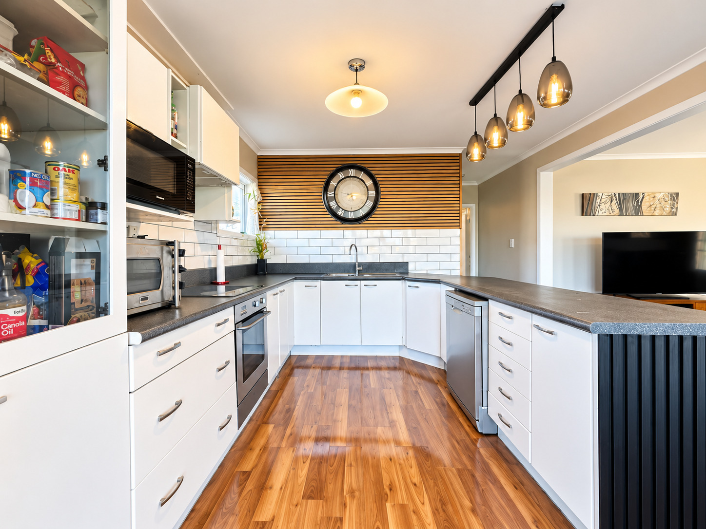 Residential for sale in Christchurch, 17 Mortlake Street, Hornby, 100 m²