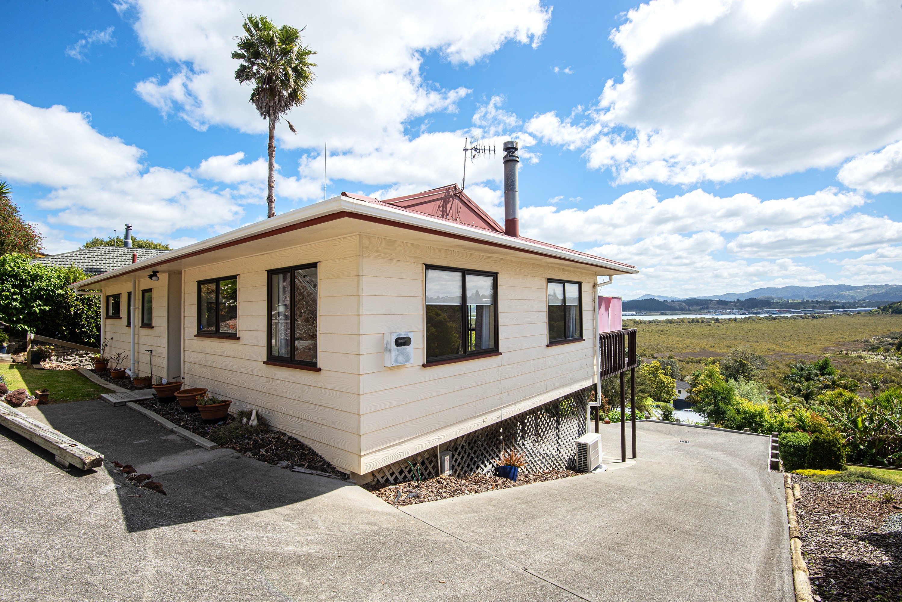 Residential for sale in Whangarei, 34 Raumati Crescent, Onerahi, 110 m²