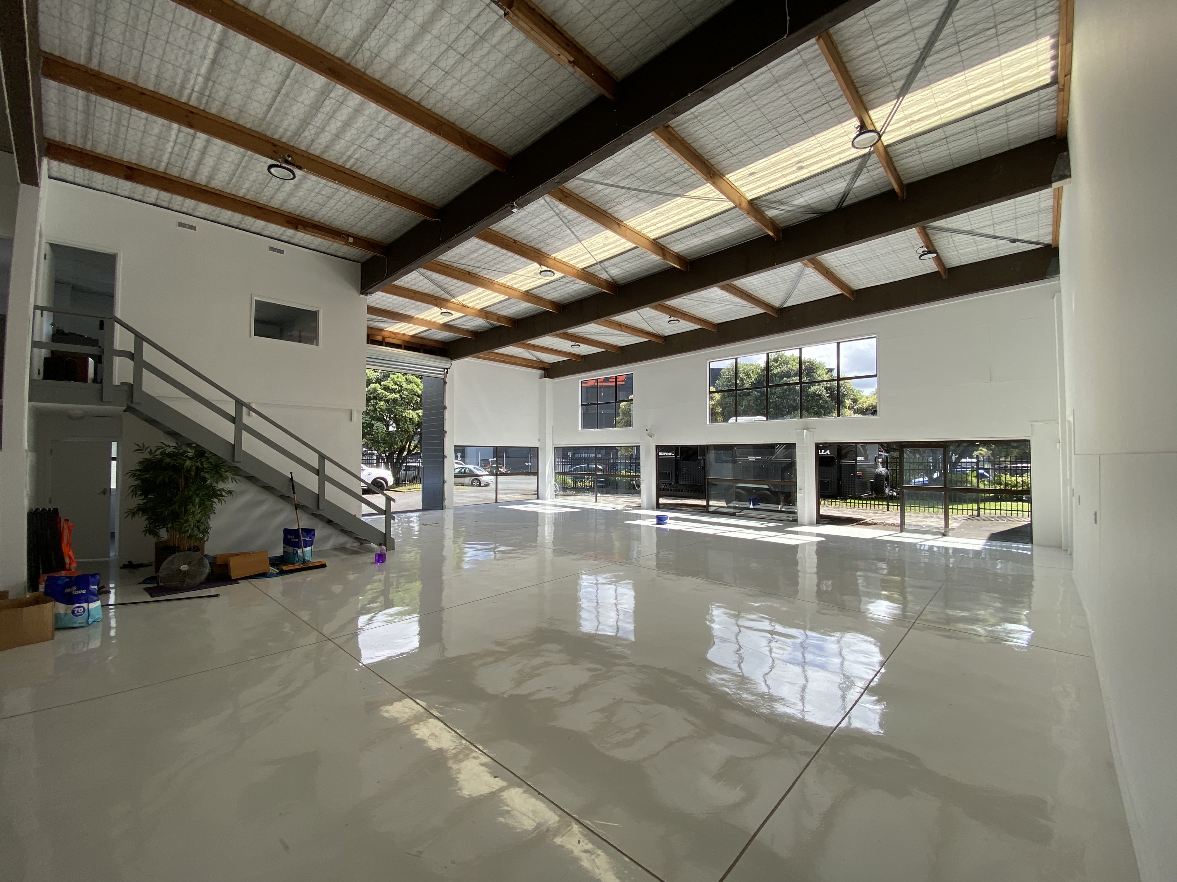Commercial for rent in Waitakere City, Unit 1/43 The Concourse, Henderson, 442 m²