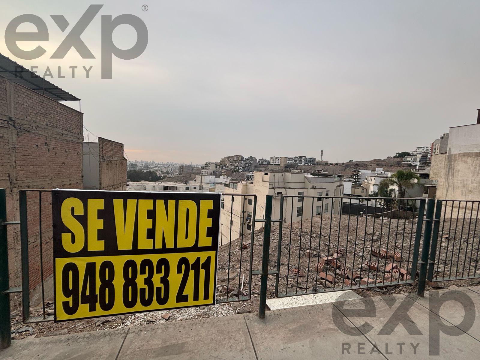 LAND FOR SALE IN SURCO 3