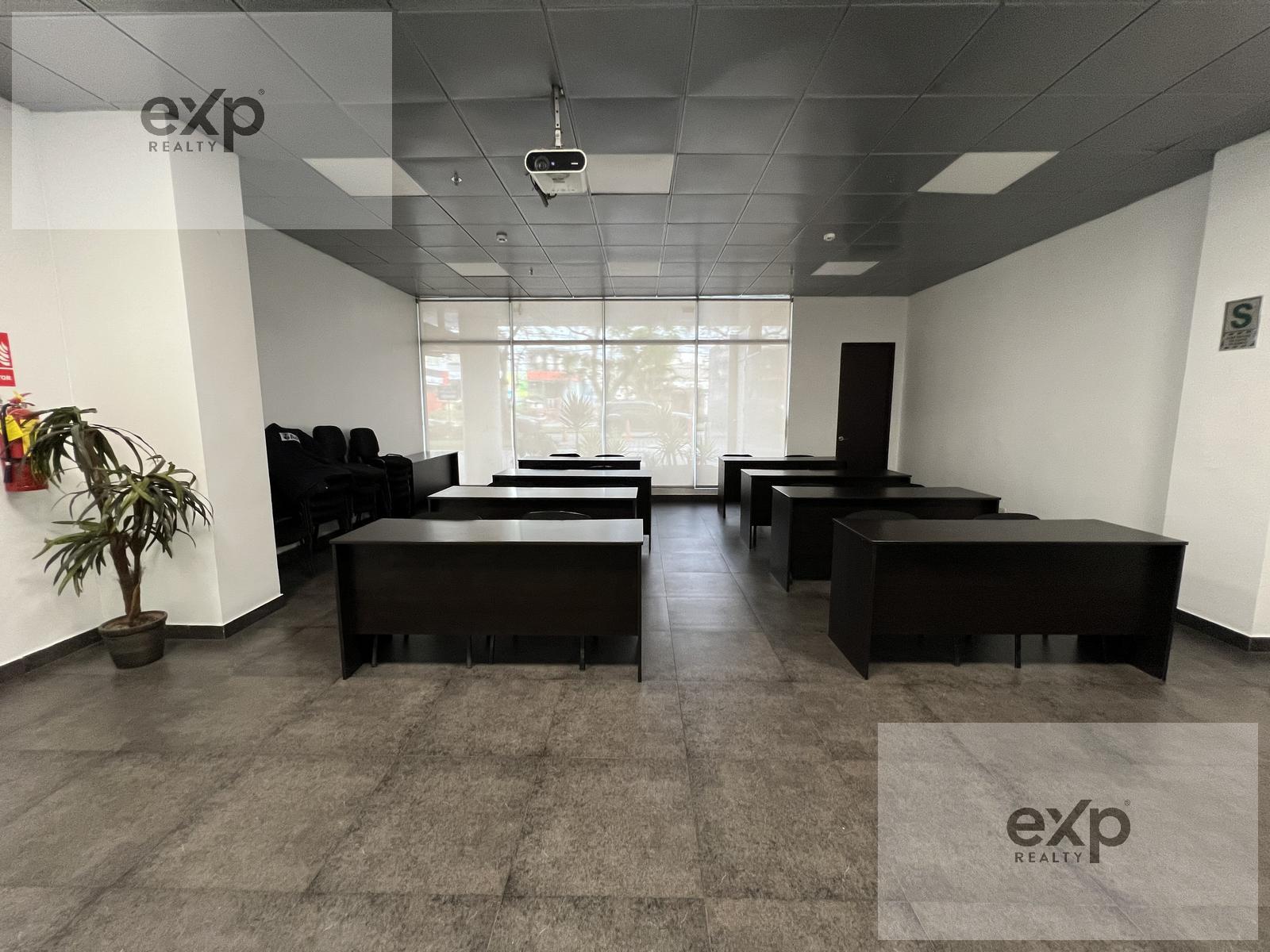 Oficina en venta en Lima | Santiago de Surco | MONTERRICO, Av. La Encalada al 1000 urb. C.C. Monterrico, 85 m²