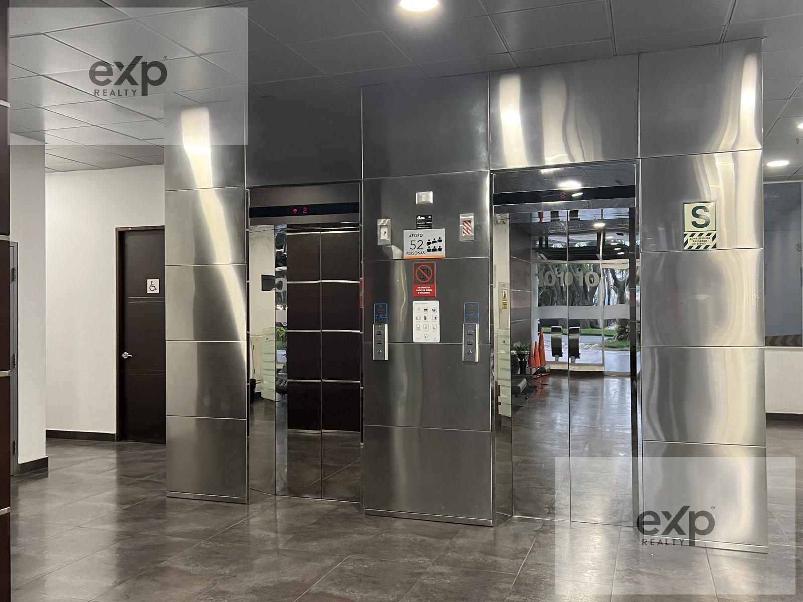 Oficina en venta en Lima | Santiago de Surco | MONTERRICO, Av. La Encalada al 1000 urb. C.C. Monterrico, 85 m²