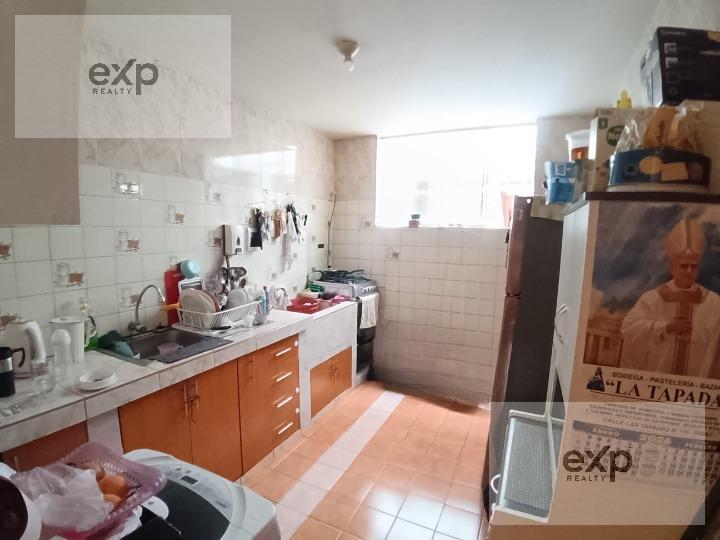 Apartment for Sale 3rd Floor 70m2 Rimac 3