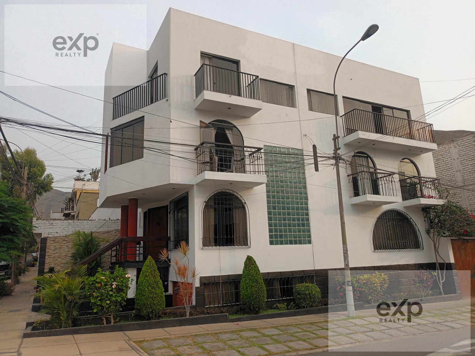 Casa en venta en Lima | La Molina | LA CAPILLA, Calle Valladolid, La Capilla, La Molina, por la USMP, 251 m²