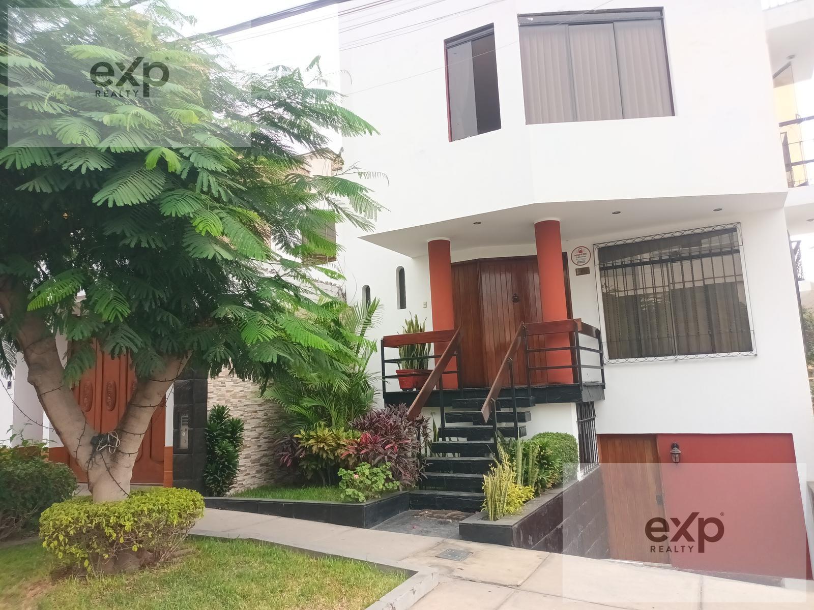 Casa en venta en Lima | La Molina | LA CAPILLA, Calle Valladolid, La Capilla, La Molina, por la USMP, 251 m²