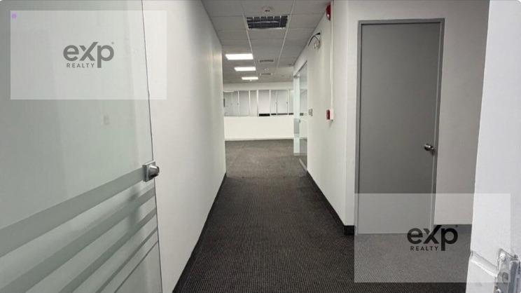 Office in Miraflores 5