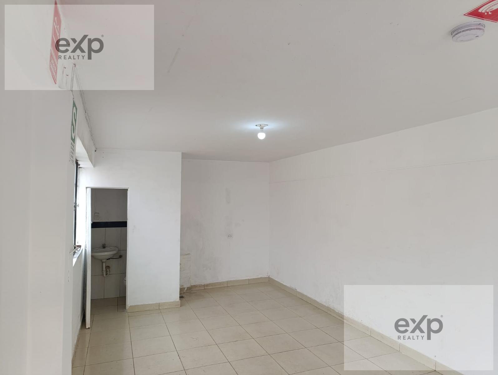 COMMERCIAL SPACE FOR RENT ON CORNER OF AV. PROLONG. CANEVARO 394 WITH AV. VELAZCO ALVARADO 3