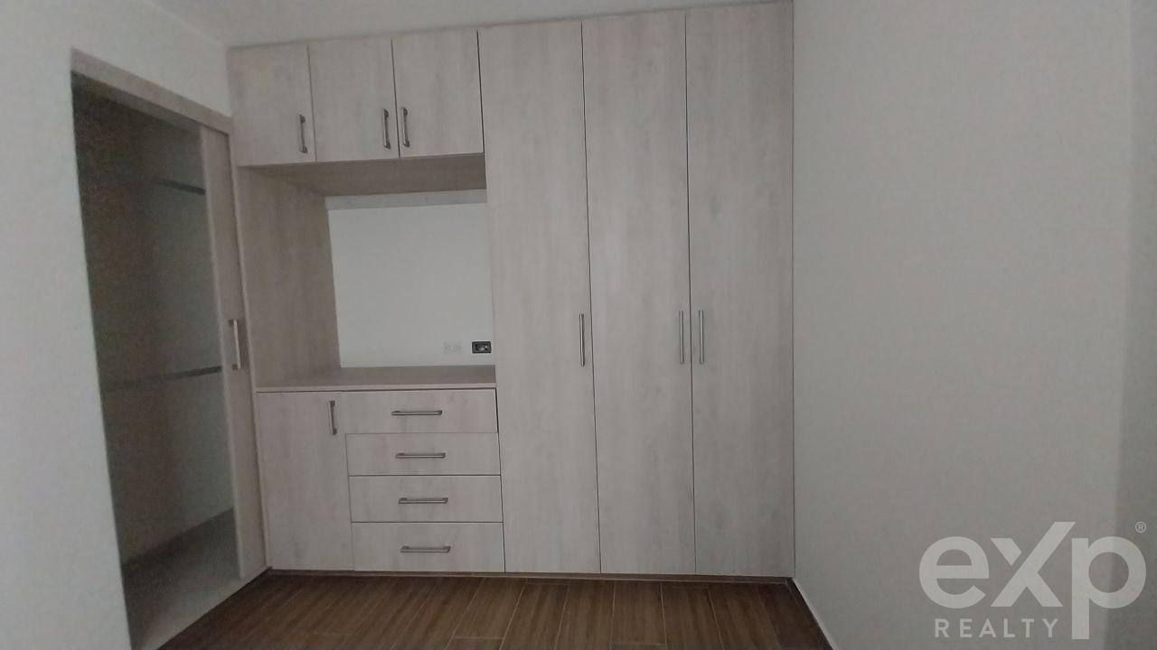 3-BEDROOM DUPLEX IN URB HIGUERETA 5