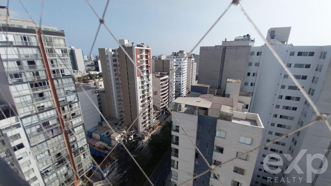 Departamento en venta en Lima | Surquillo | BARRIO MEDICO, AV SERGIO BERNALES, 73 m²