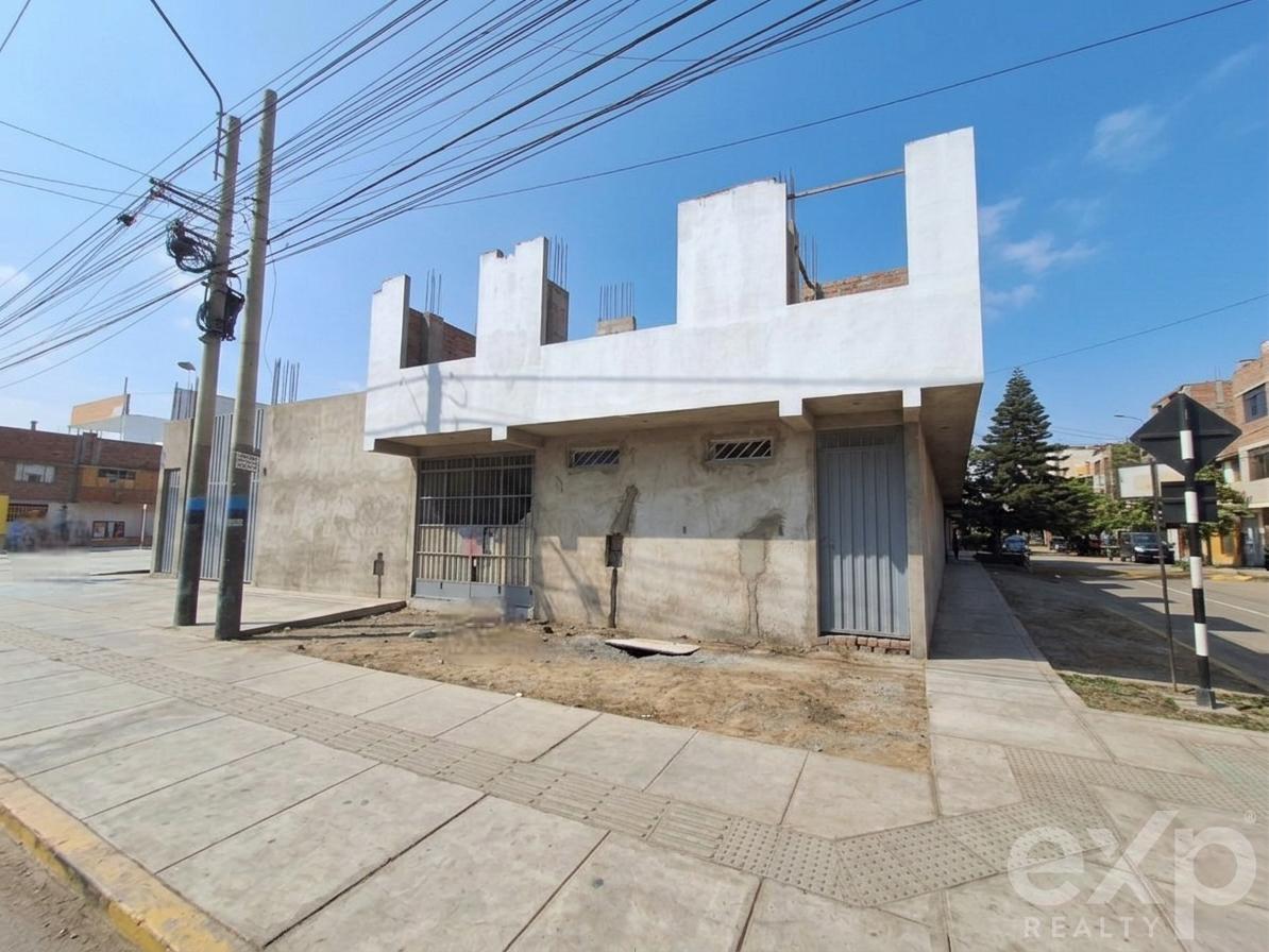 Locales Comerciales en alquiler en Callao | La Perla | SANTA ROSA, Av. Pacasmayo con Calle 4 con Calle 4, 200 m²