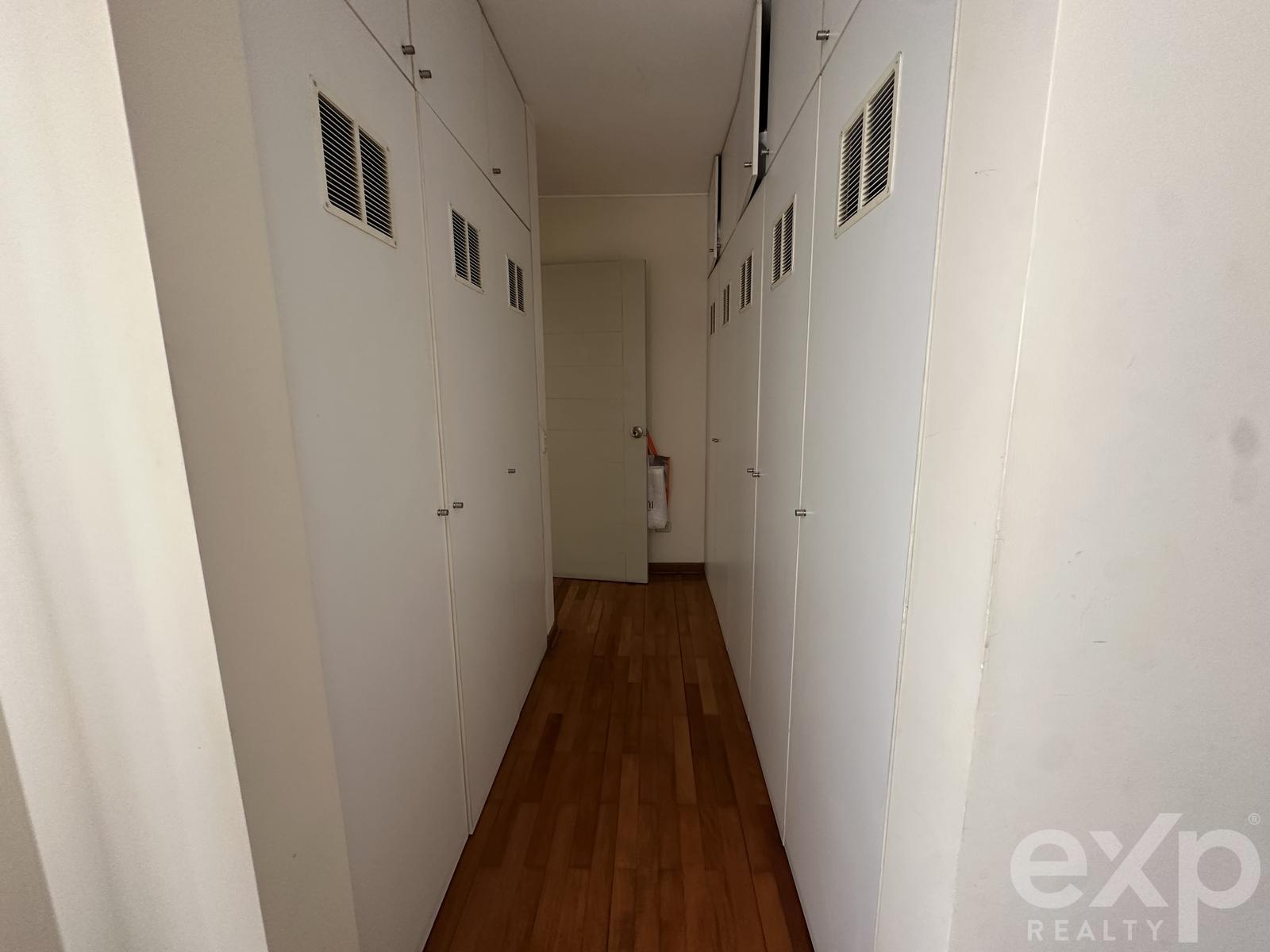 The Duplex Everyone is Looking For! Direct Park View 3