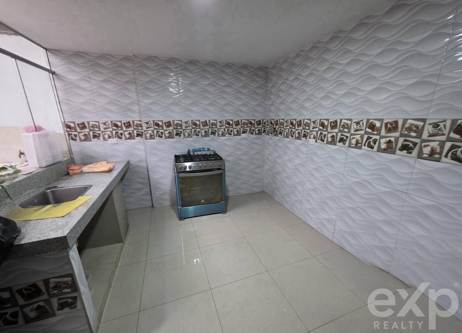 Casa en venta en Lima | Lima | Villa María del Triunfo, Ampliación Mariano Melgar - Estación pumacahua, 320 m²