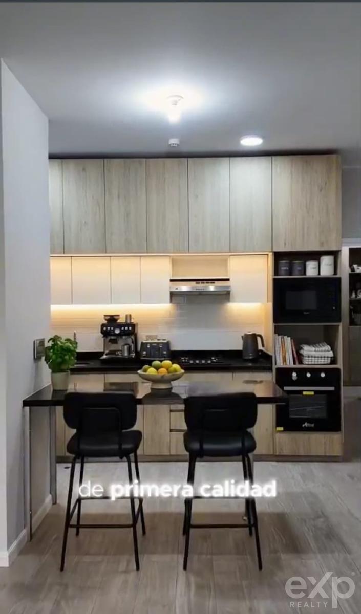 Vendo departamento de estreno en 1er piso con fabulosa altura, iluminación y ubicación