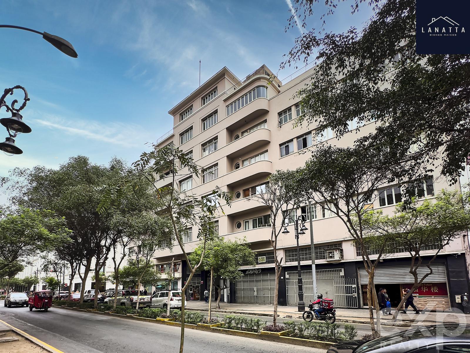 Alquiler o Venta de Oficina en el centro de Lima cerca Plaza San Martin