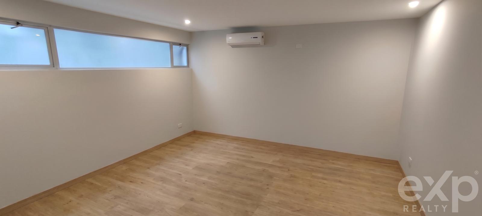 Alquiler Local comercial San Isidro Av. Jorge Basadre Cdra. 3  Céntrico 35 m2, 1 baño kitchenette