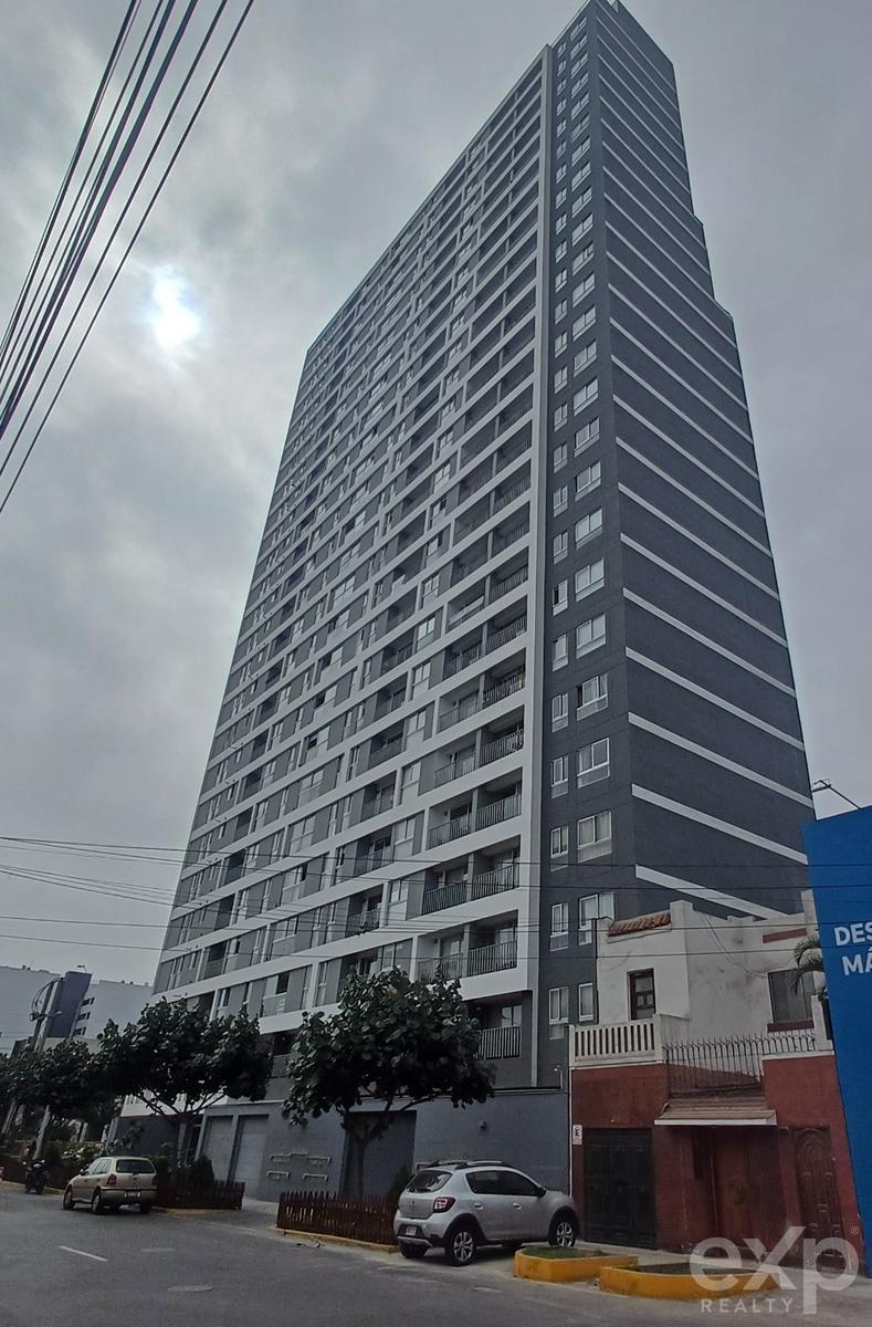 Departamento Av Brasil cuadra 18 Jesús María