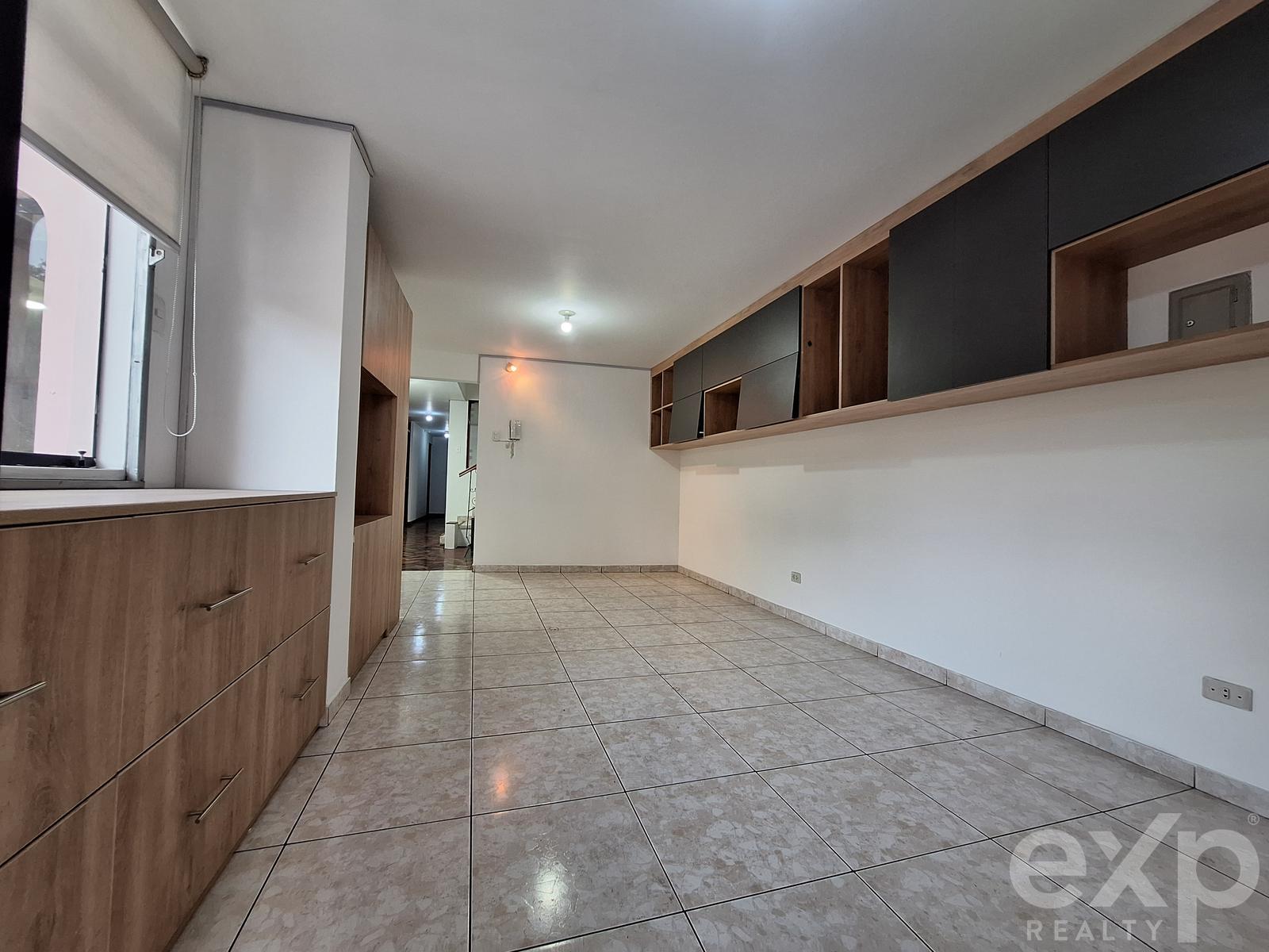 ADMINISTRATIVE OFFICE FOR RENT – 126 m² | SALAMANCA, ATE 4