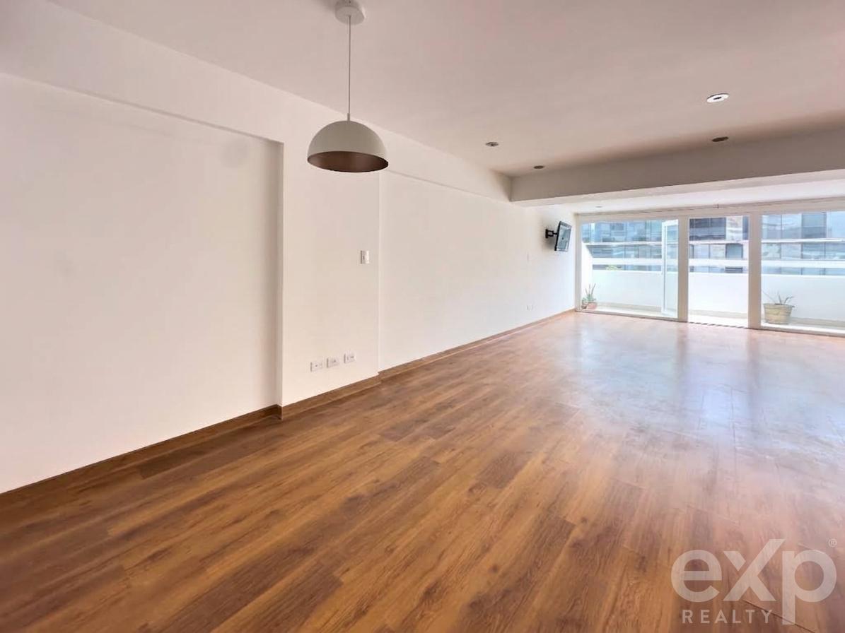 Alquiler Oficina San Isidro Av. Jorge Basadre Cdra. 3 Céntrico 34 m2, 1 baño kitchenette