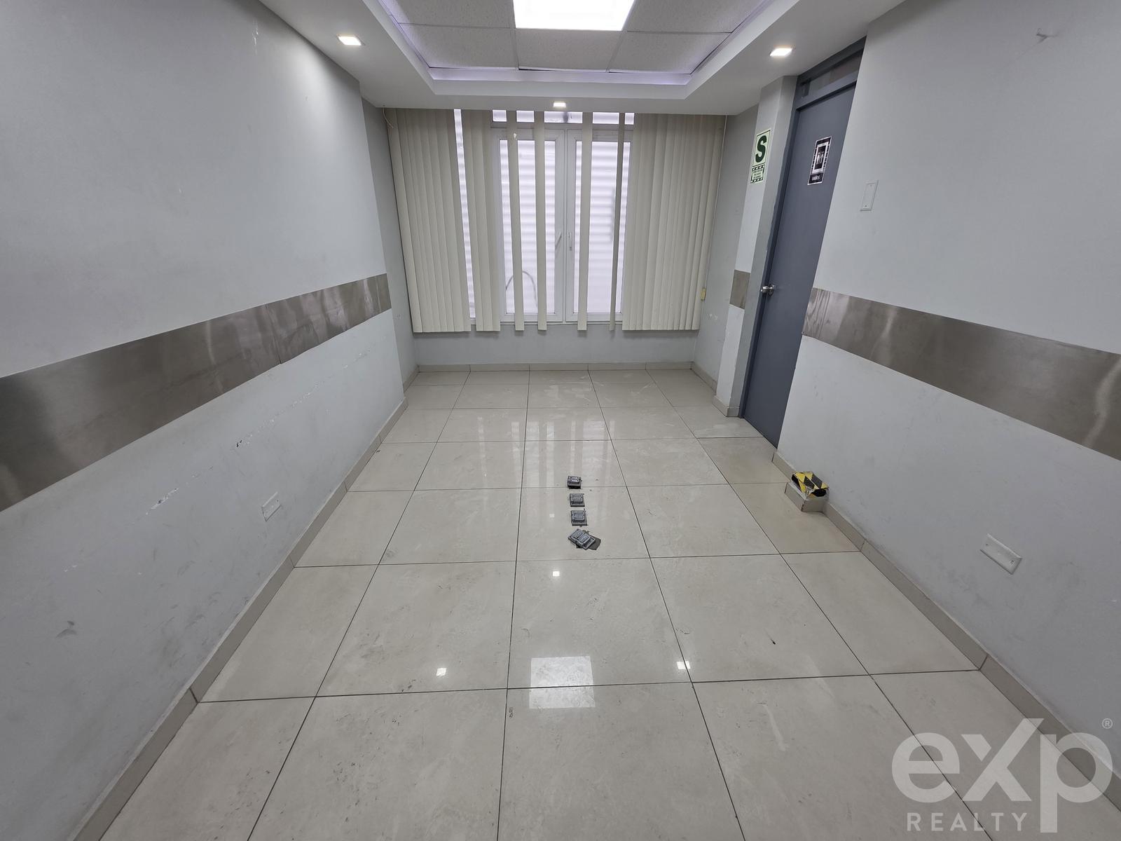 Locales Comerciales en alquiler en Lima | Lima | San Juan de Miraflores, Av. Cesar Canevaro 100 - San Juan de Miraflores, 320 m²