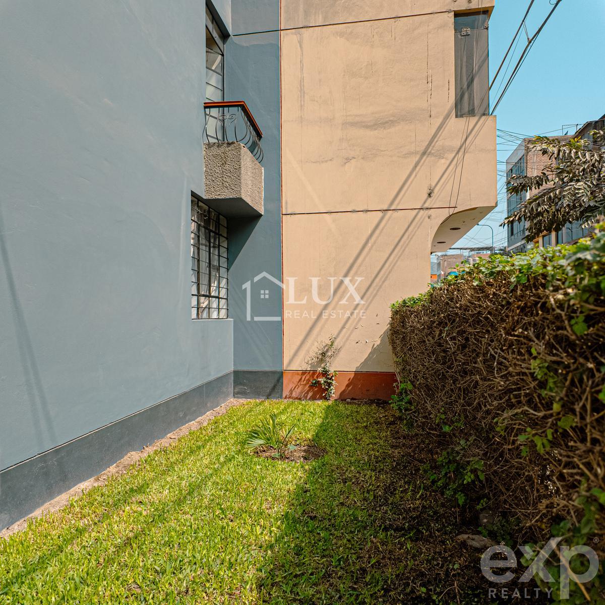 Chalet House in San Juan de Lurigancho 5