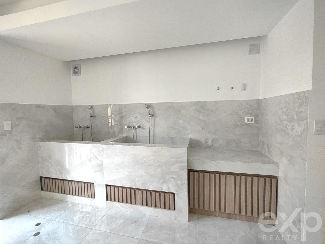 SALE OF BRAND NEW APARTMENT IN MIRAFLORES 3