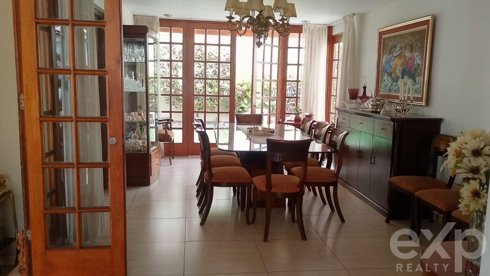House in San Borja 4