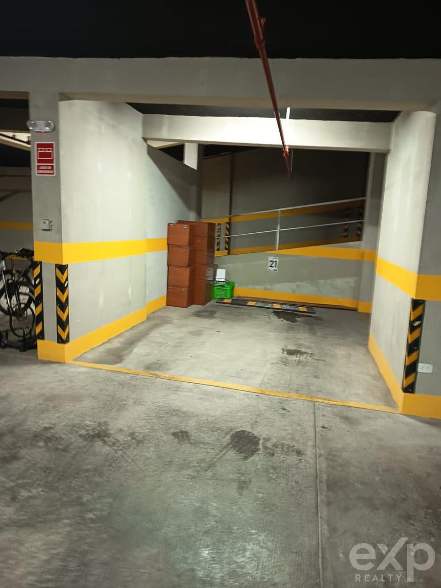 Garaje en venta en Lima | Lima | Surquillo, Av. Andrés Avelino Cáceres al 600, 18 m²