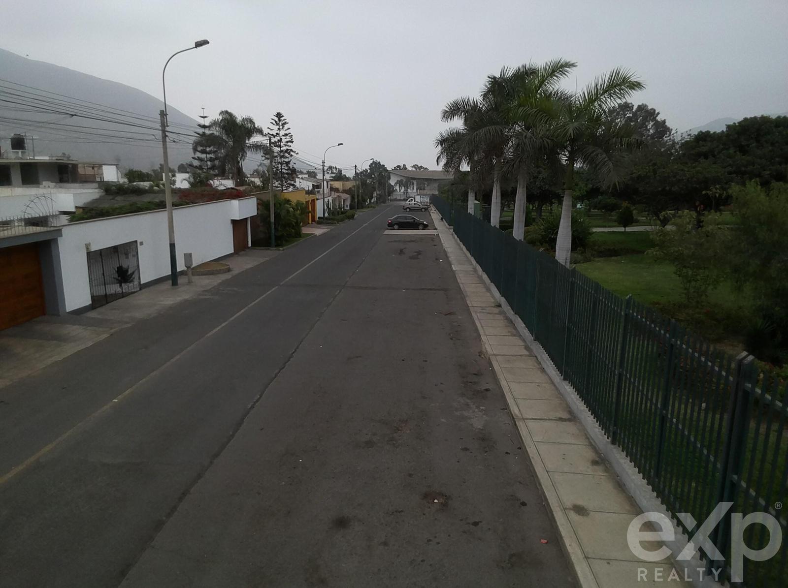 Land for sale in Lima | La Molina | EL SOL DE LA MOLINA ETAPA III, CALLE LAS BAHAMAS  al 100 SOL DE LA MOLINA, 1000 m²