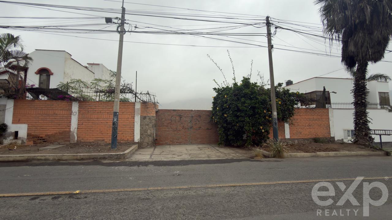 Terreno en venta en Lima | La Molina | EL SOL DE LA MOLINA ETAPA III, CALLE LAS BAHAMAS MZ 3 LOT. 12 al 100, 1000 m²