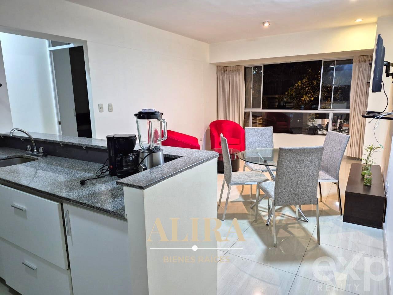 Furnished 2-bedroom apartment in Barrio Médico, bordering Miraflores 3
