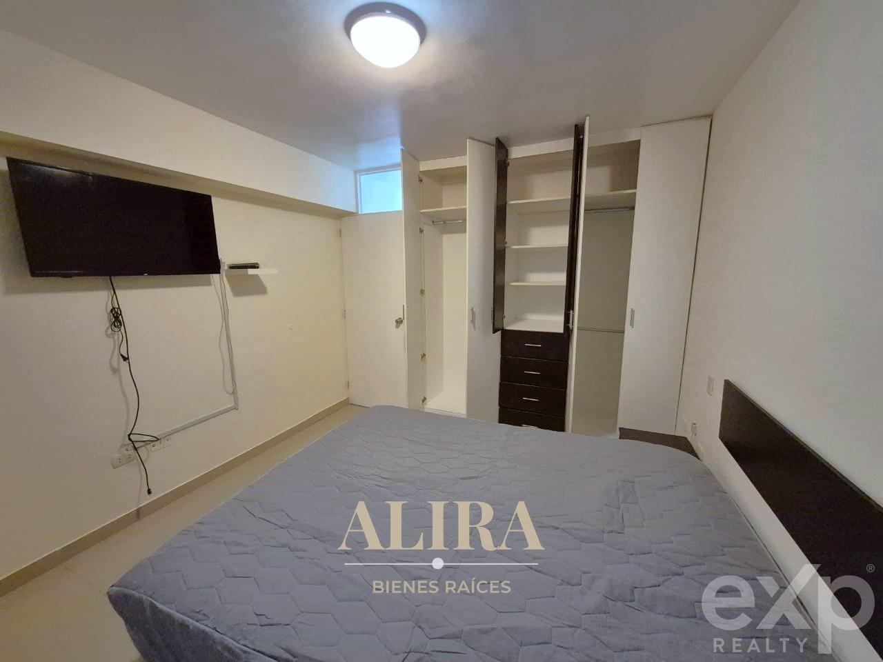 Furnished 2-bedroom apartment in Barrio Médico, bordering Miraflores 5