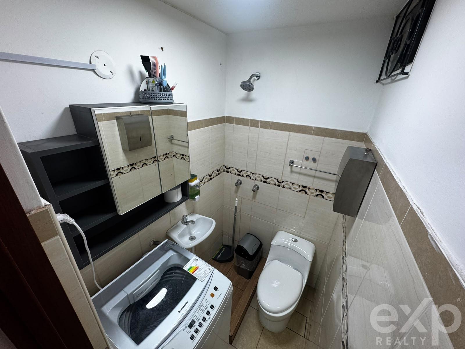 OFFICE FOR SALE 43m2 - FURNISHED - MIRAFLORES 4