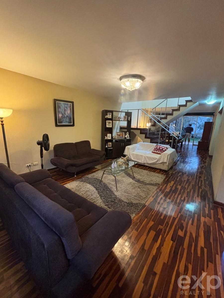 HOUSE FOR SALE IN SANTIAGO DE SURCO - 250 m2 4