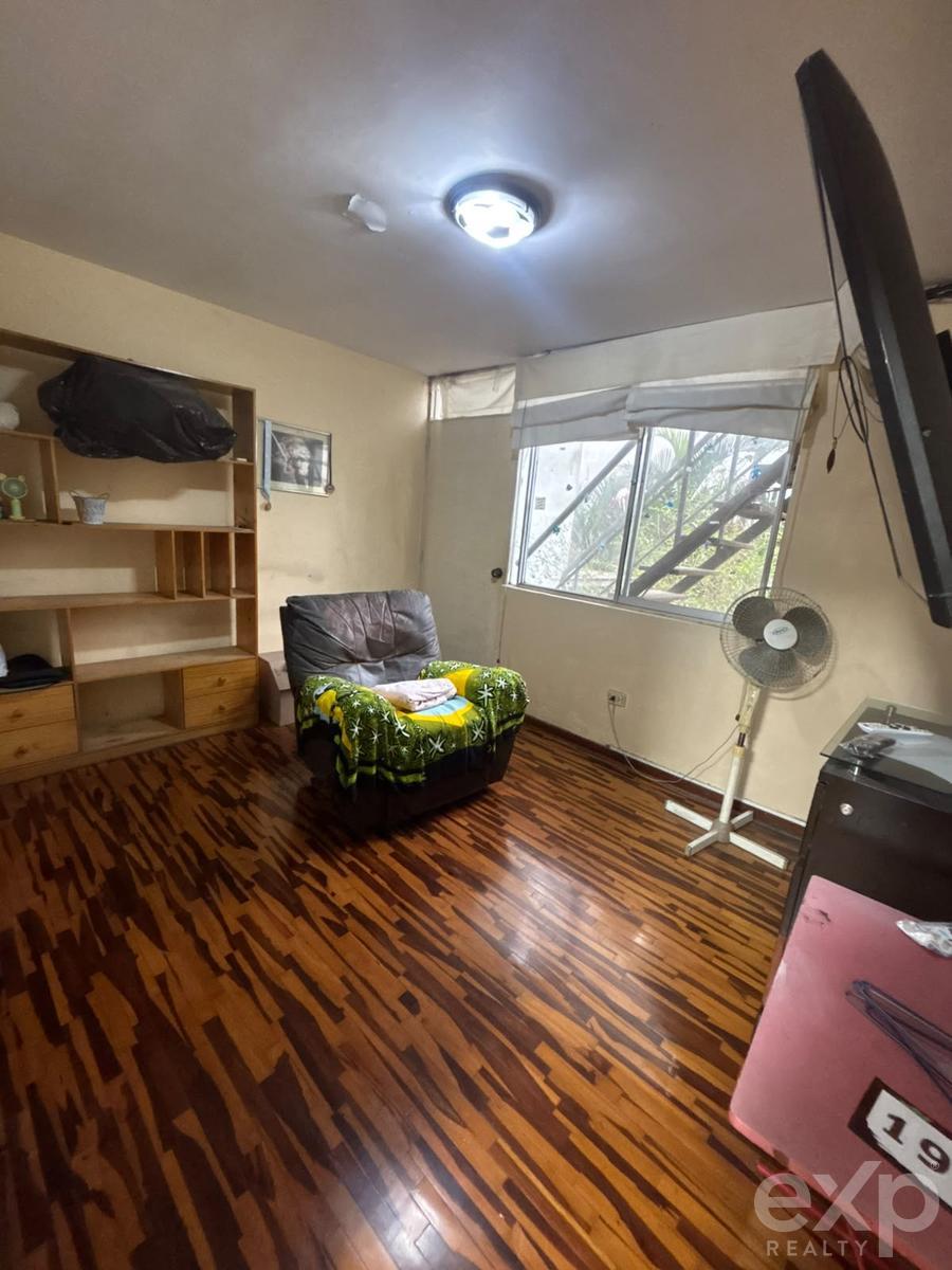 CASA EN VENTA EN SANTIAGO DE SURCO - 250 m2