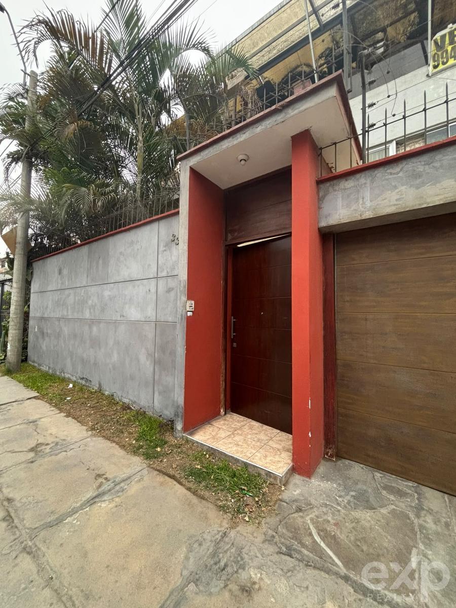 CASA EN VENTA EN SANTIAGO DE SURCO - 250 m2