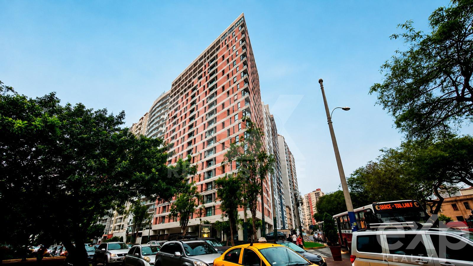 Depa Alquiler 3 Dorm Semiamoblado 100 m² – Límite San Isidro, a 1 Cdra. Real Plaza Salaverry