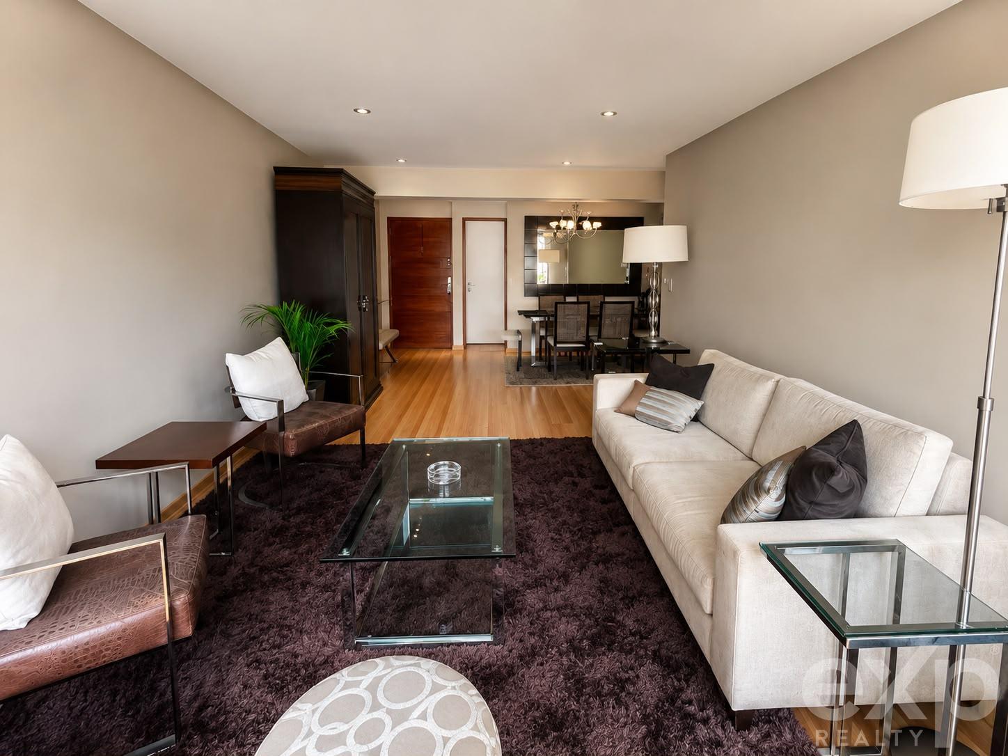 Apartment for rent in Lima | Miraflores | SAN ANTONIO, Av. 28 de Julio 1XXX c/ESCRITORIO+2 COCHERAS, 120 m²