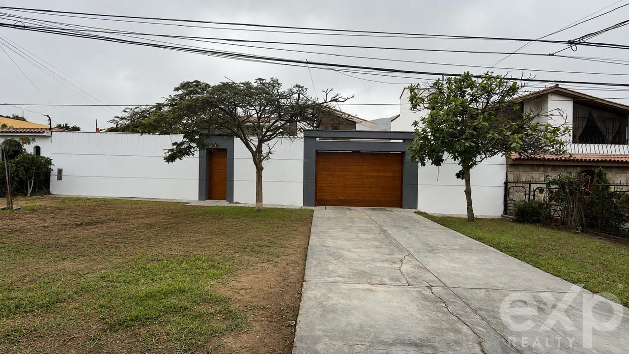 Casa en venta en Lima | La Molina | EL SOL DE LA MOLINA ETAPA III, LA PUNTA SOL DE LA MOLINA ETAPA 3 al 100, 1080 m²