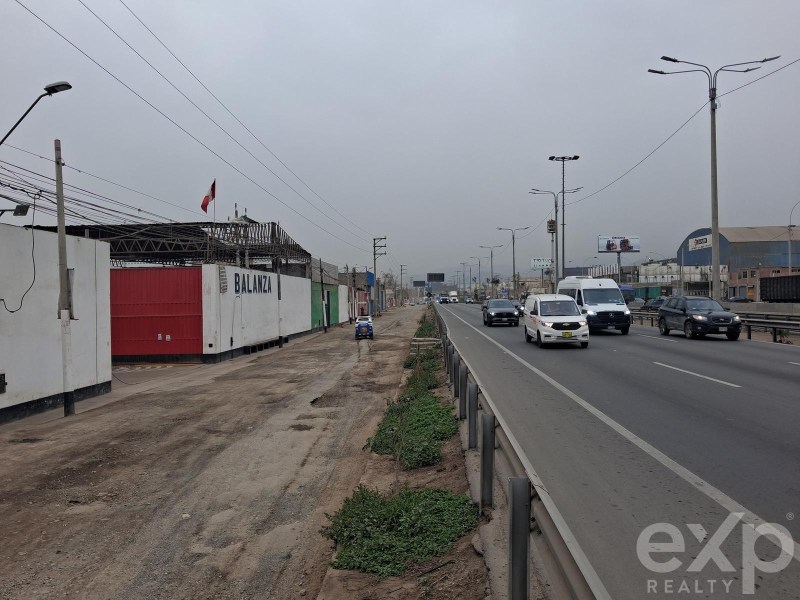Land en venta en Lima | Lima | San Juan de Miraflores, Terreno en Km 18.5 Panamericana Sur, San Juan de MIraflores, 705 m²