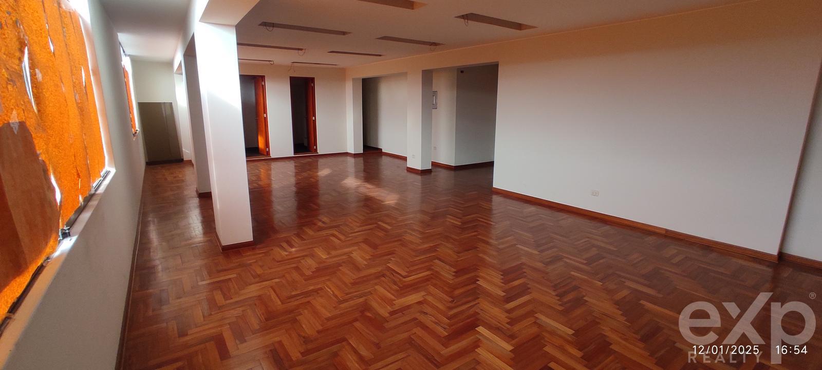 Consultorio en venta en Lima | Santiago de Surco | LOS PROCERES, AV PROCERES 410 Y AV EL CARMEN al 400, 80 m²