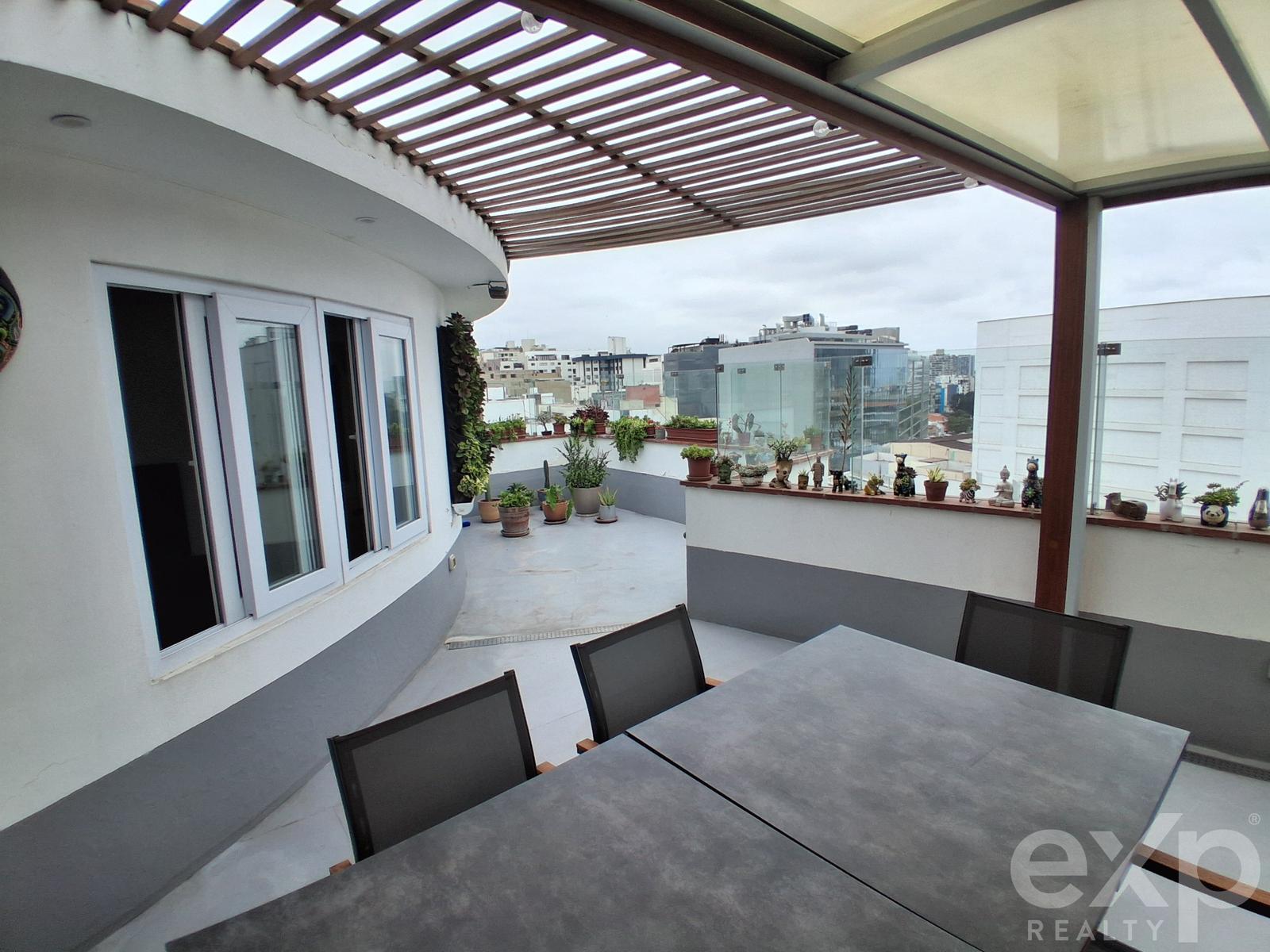 Apartment for sale in Lima | Lima | Miraflores, MIRAFLORES DUPLEX. San Martín, 205 m²