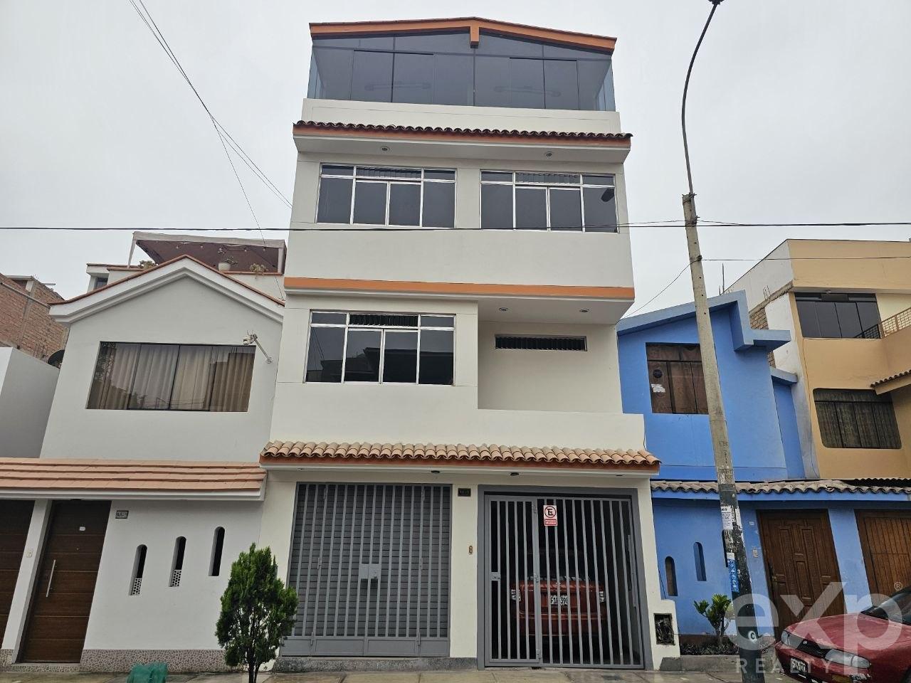 House en venta en Lima | Santiago de Surco | HONOR Y LEALTAD, Jr Luis Dextre Echaiz Mz R lote 10 Honor y Lealtad Surco, 295 m²