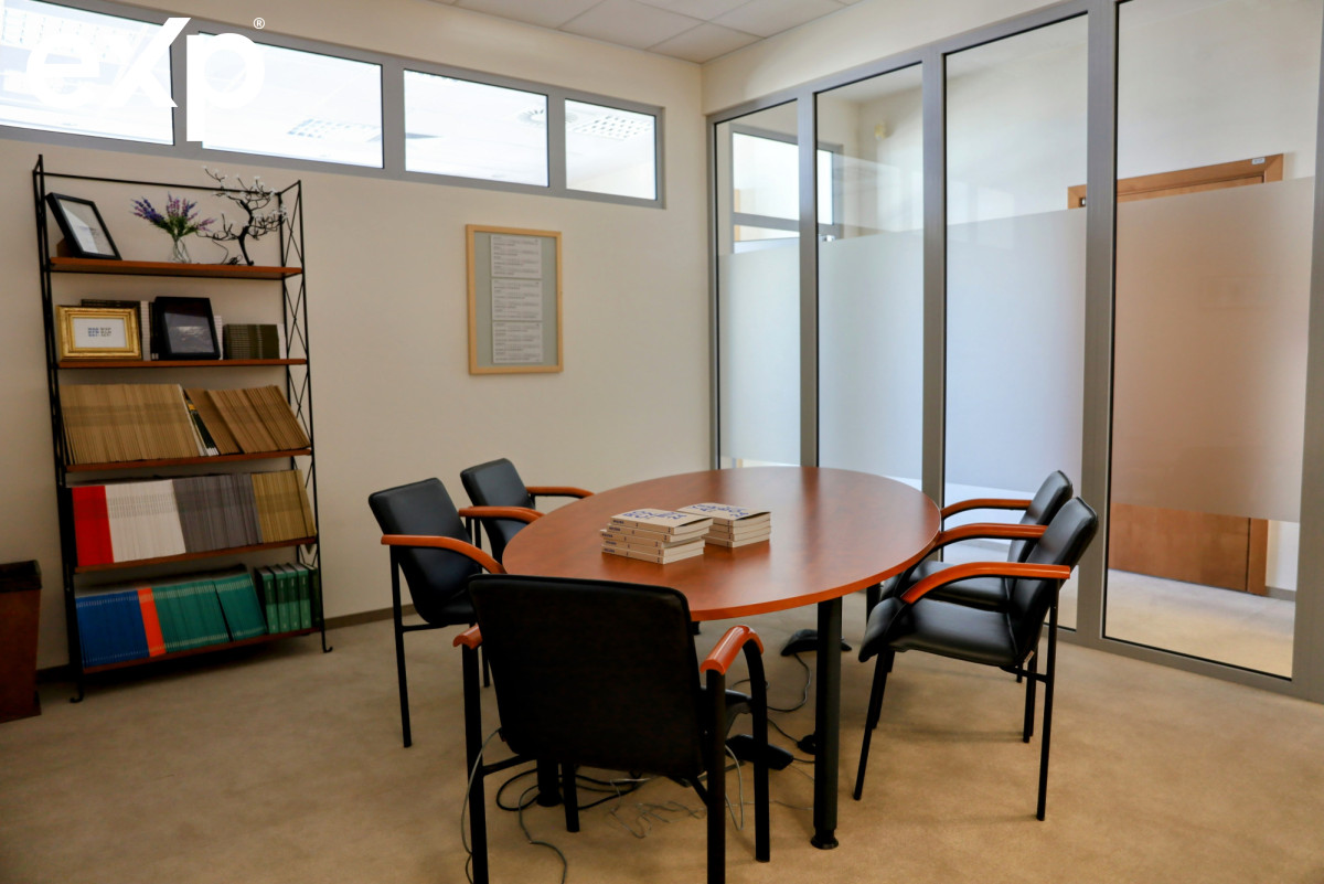 BIURO REPREZENTACYJNE 400 m² | 9. PIĘTRO | PGK